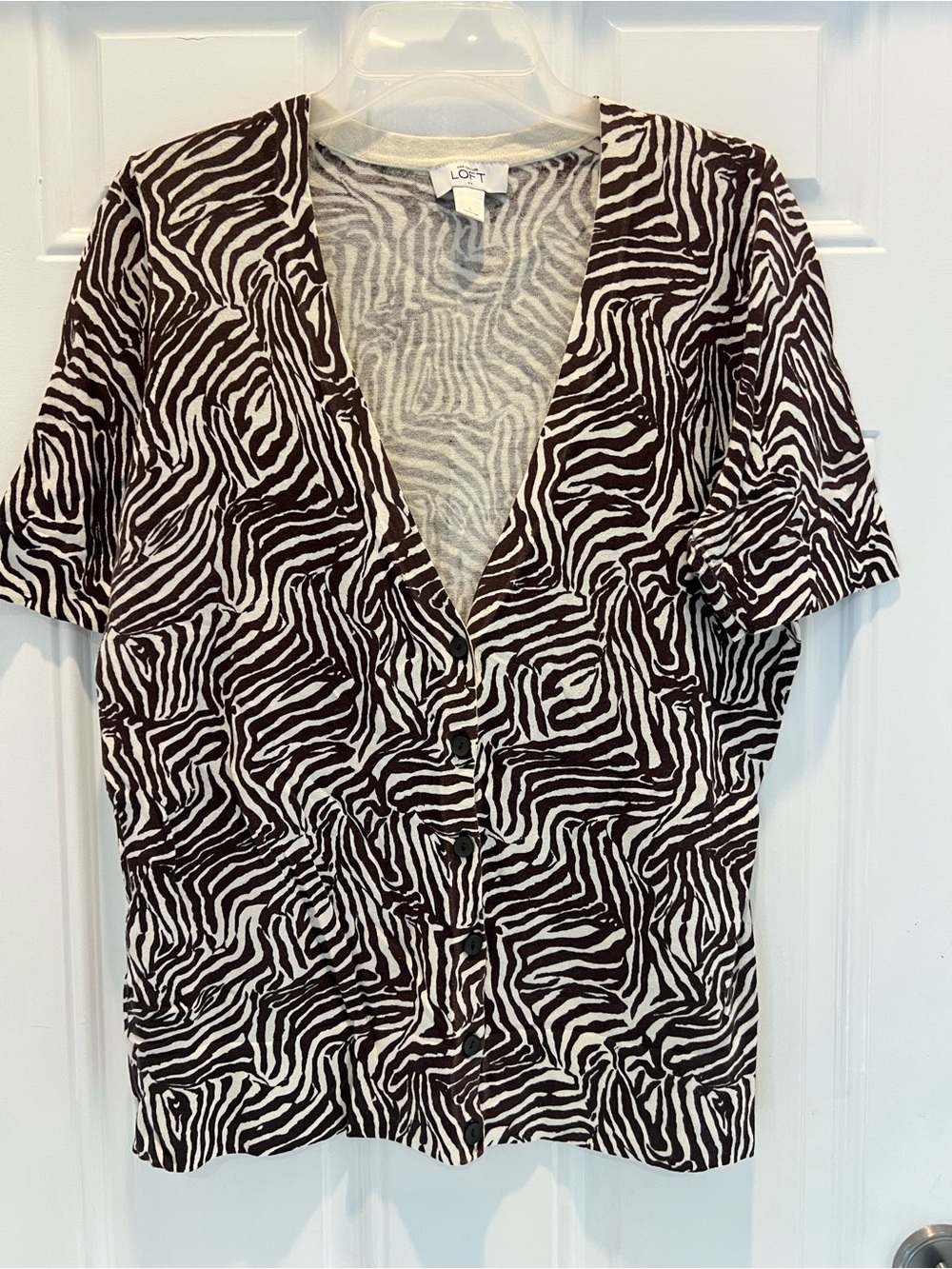 Ann Taylor LOFT Zebra Print Blouse Short Sleeve Black Tan Size L V-Neck #870